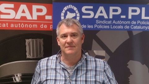  El Portavoz de SAP-FEPOL, Valent&iacute;n Anad&oacute;n.