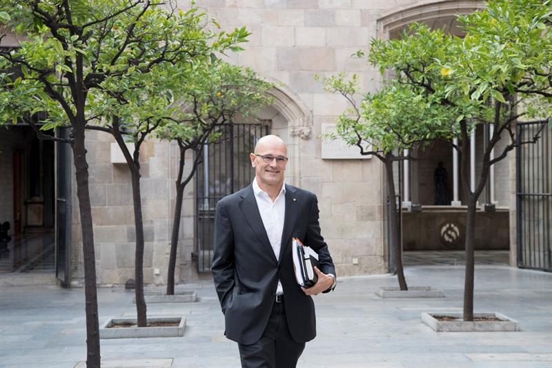 Romeva dice que el Govern está "preparado" para declarar la independencia y rechaza convocar elecciones Romeva dice que el Govern está "preparado" para declarar la independencia y rechaza convocar elecciones