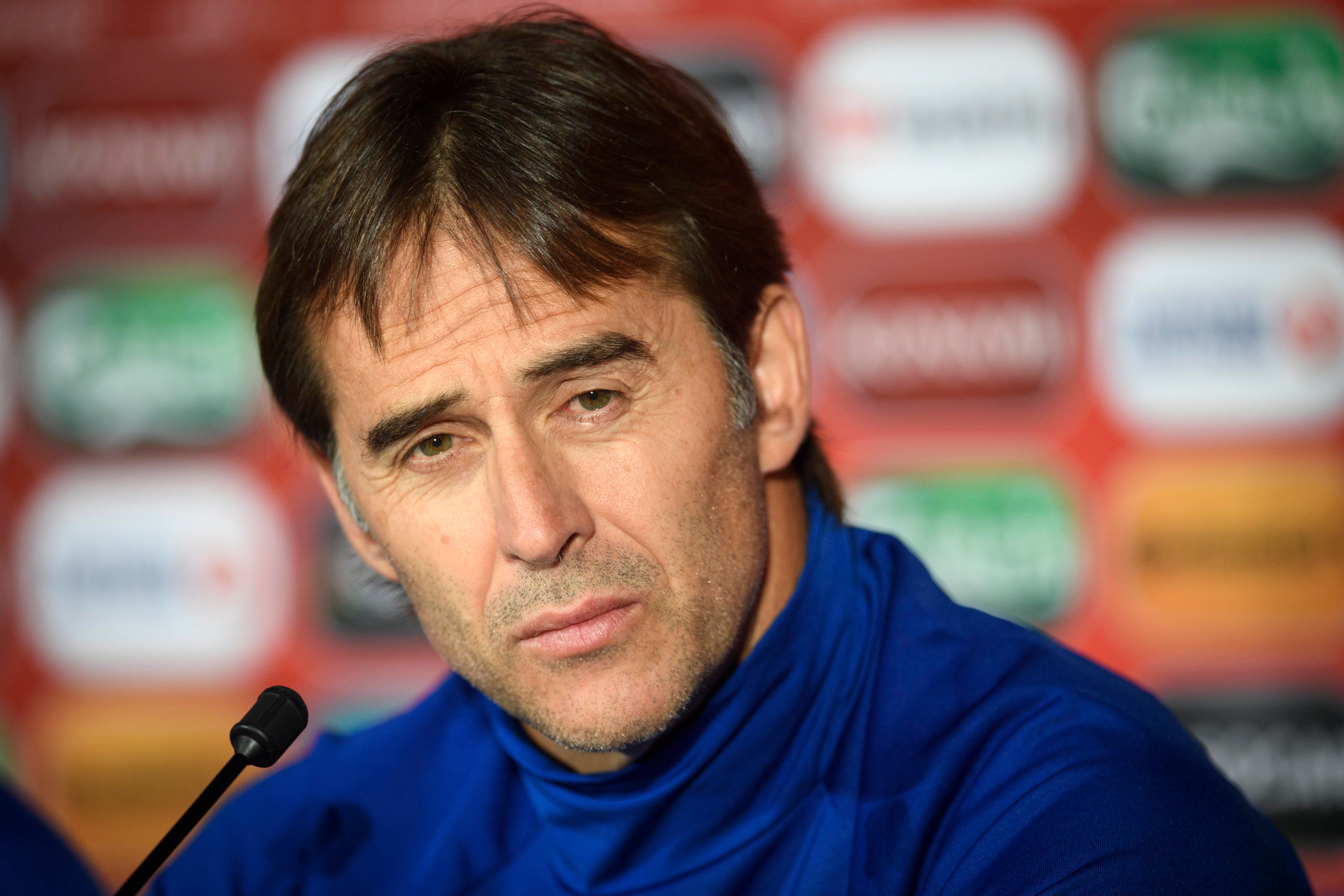Lopetegui: "Solo vienen jugadores con compromiso y Piqué se parte el alma cada vez que está con nosotros" Lopetegui: "Solo vienen jugadores con compromiso y Piqué se parte el alma cada vez que está con nosotros"