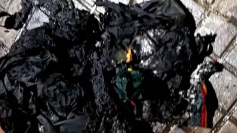 El artefacto lanzado contra el cuartel de la Guardia Civil El artefacto lanzado contra el cuartel de la Guardia Civil