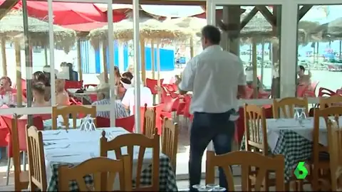 Los sindicatos UGT y CC OO, cada vez más alejados por el preacuerdo del nuevo convenio de hostelería. Los sindicatos UGT y CC OO, cada vez más alejados por el preacuerdo del nuevo convenio de hostelería.