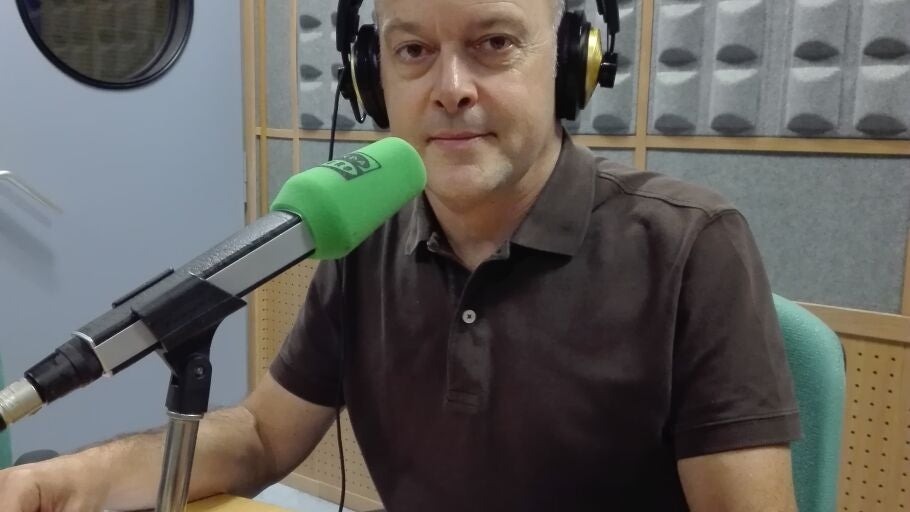 Juan Carlos de Juli&aacute;n