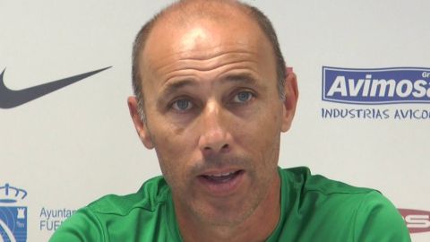El entrenador del Fuenlabrada, Antonio Calder&oacute;n.