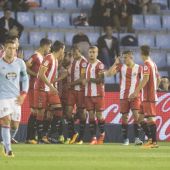 El Girona celebra en grupo uno de los goles contra el Celta