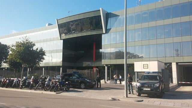 La Policía encuentra las pruebas técnicas de la cesión del censo de catalanes para el 1-O La Policía encuentra las pruebas técnicas de la cesión del censo de catalanes para el 1-O