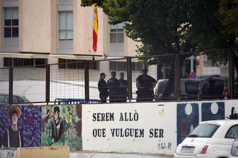 El CGPJ pide a la Generalitat que habilite este domingo todos los juzgados de guardia El CGPJ pide a la Generalitat que habilite este domingo todos los juzgados de guardia