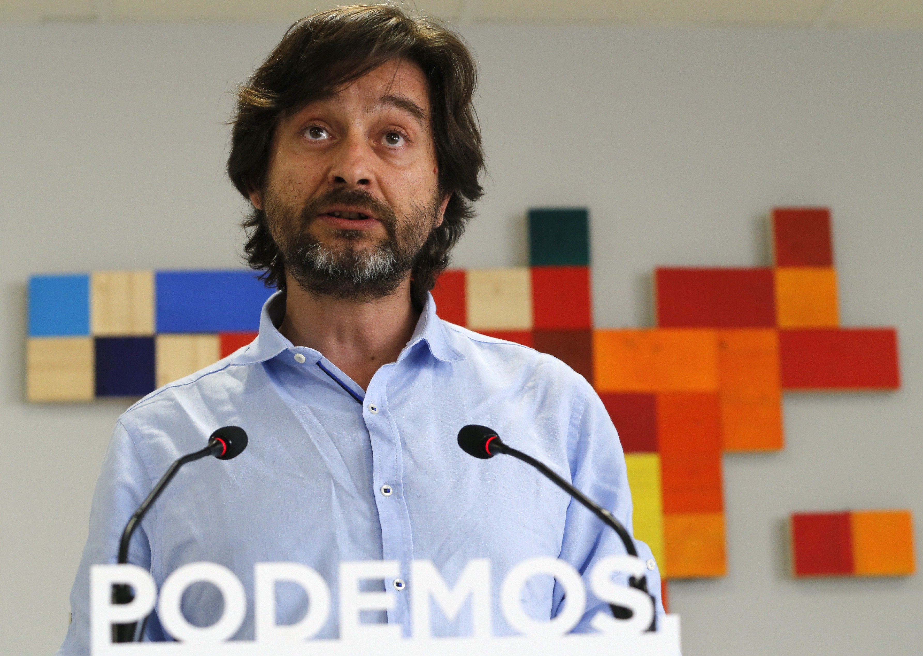 Podemos pide "desalojar" a Mariano Rajoy de la Moncloa como "primera medida de higiene democrática" Podemos pide "desalojar" a Mariano Rajoy de la Moncloa como "primera medida de higiene democrática"