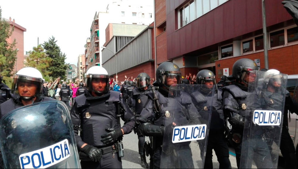 La Policía Nacional en una manifestación en Cataluña