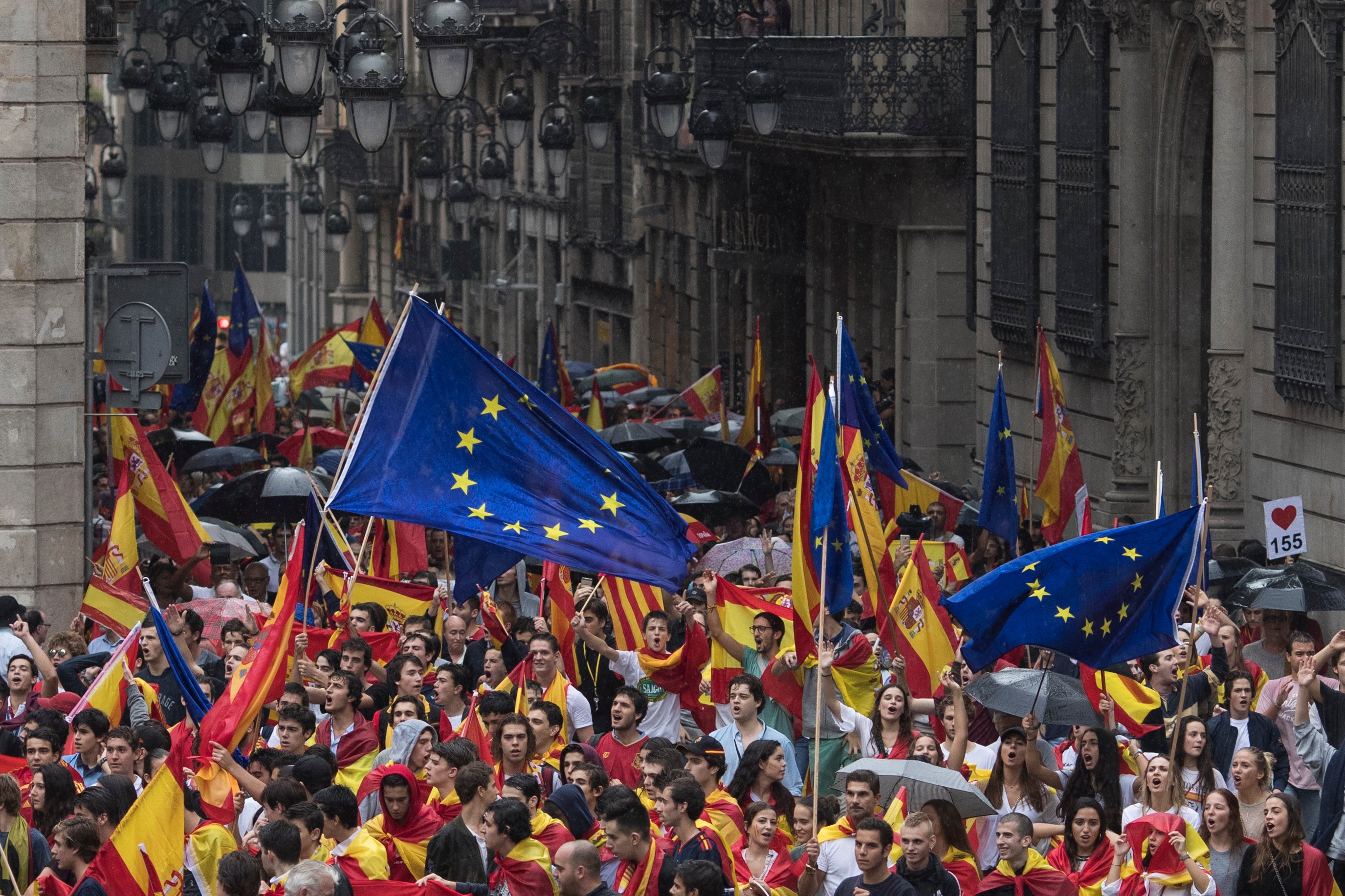 Incertidumbre en España ante el referéndum ilegal en Cataluña Incertidumbre en España ante el referéndum ilegal en Cataluña