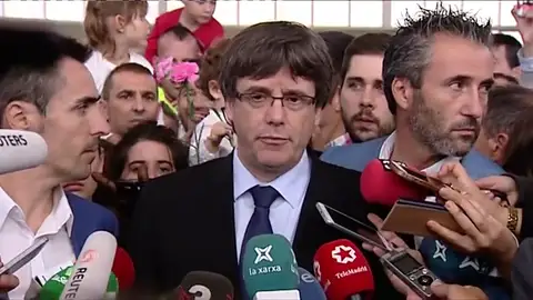 Puigdemont: "Es evidente el uso injustificado e irresponsable de la violencia por parte del Estado español" Puigdemont: "Es evidente el uso injustificado e irresponsable de la violencia por parte del Estado español"