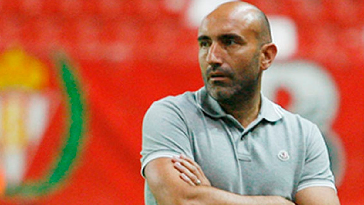 Abelardo: "Lo importante es la liga, la copa es un premio para disfrutar" Abelardo: "Lo importante es la liga, la copa es un premio para disfrutar"