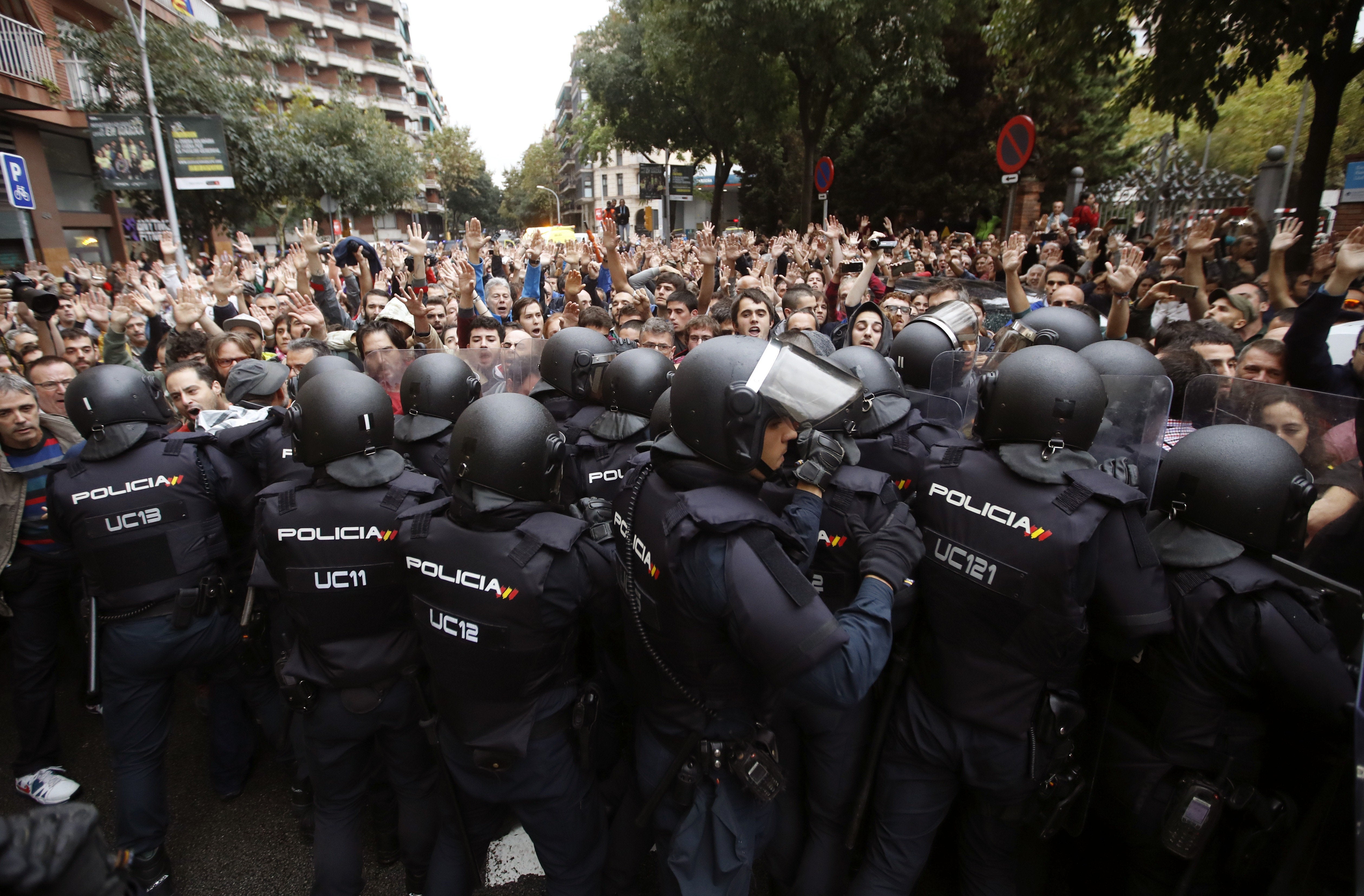 La Guardia Civil cree que para los independentistas era "deseable" la violencia el 1-O La Guardia Civil cree que para los independentistas era "deseable" la violencia el 1-O