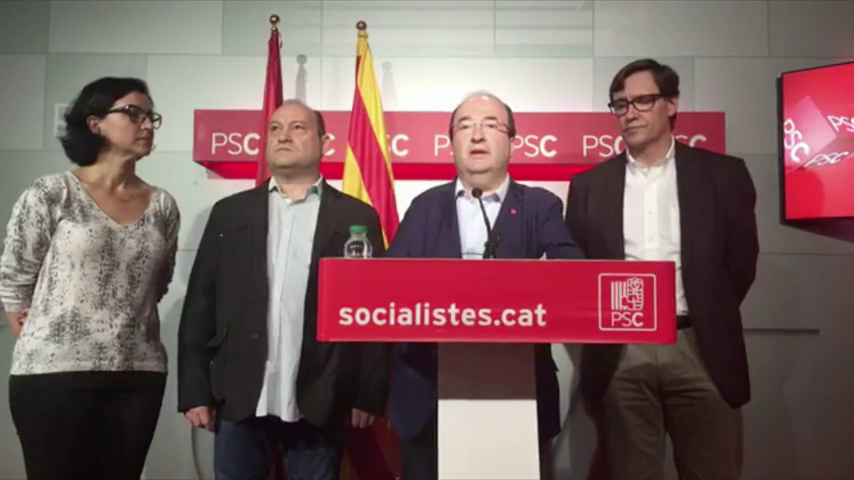 El PSOE empieza a marcar distancias con el Gobierno después de la intervención de los antidisturbios El PSOE empieza a marcar distancias con el Gobierno después de la intervención de los antidisturbios