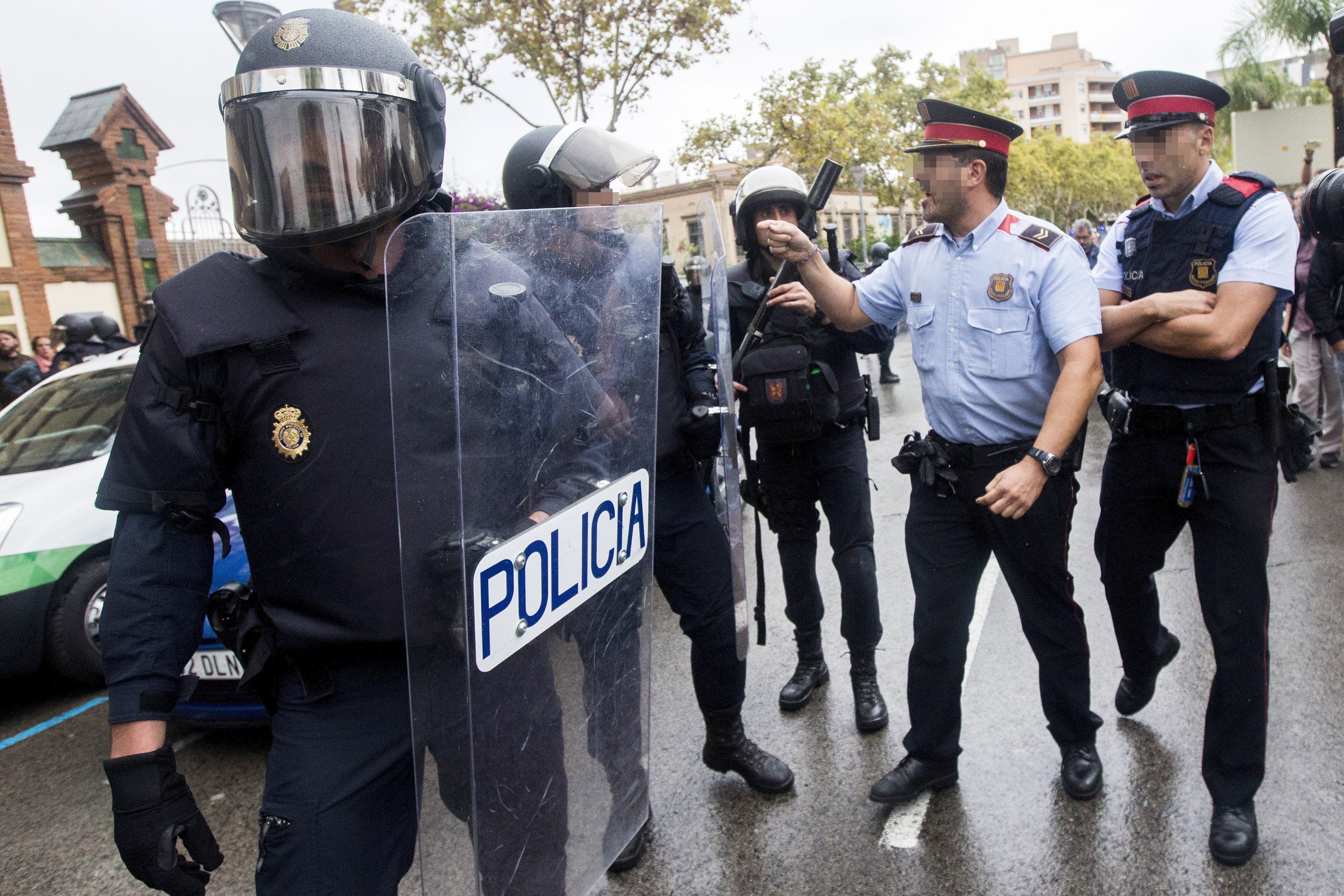 Los Mossos y la Policía Nacional establecen un dispositivo conjunto para la investidura Los Mossos y la Policía Nacional establecen un dispositivo conjunto para la investidura