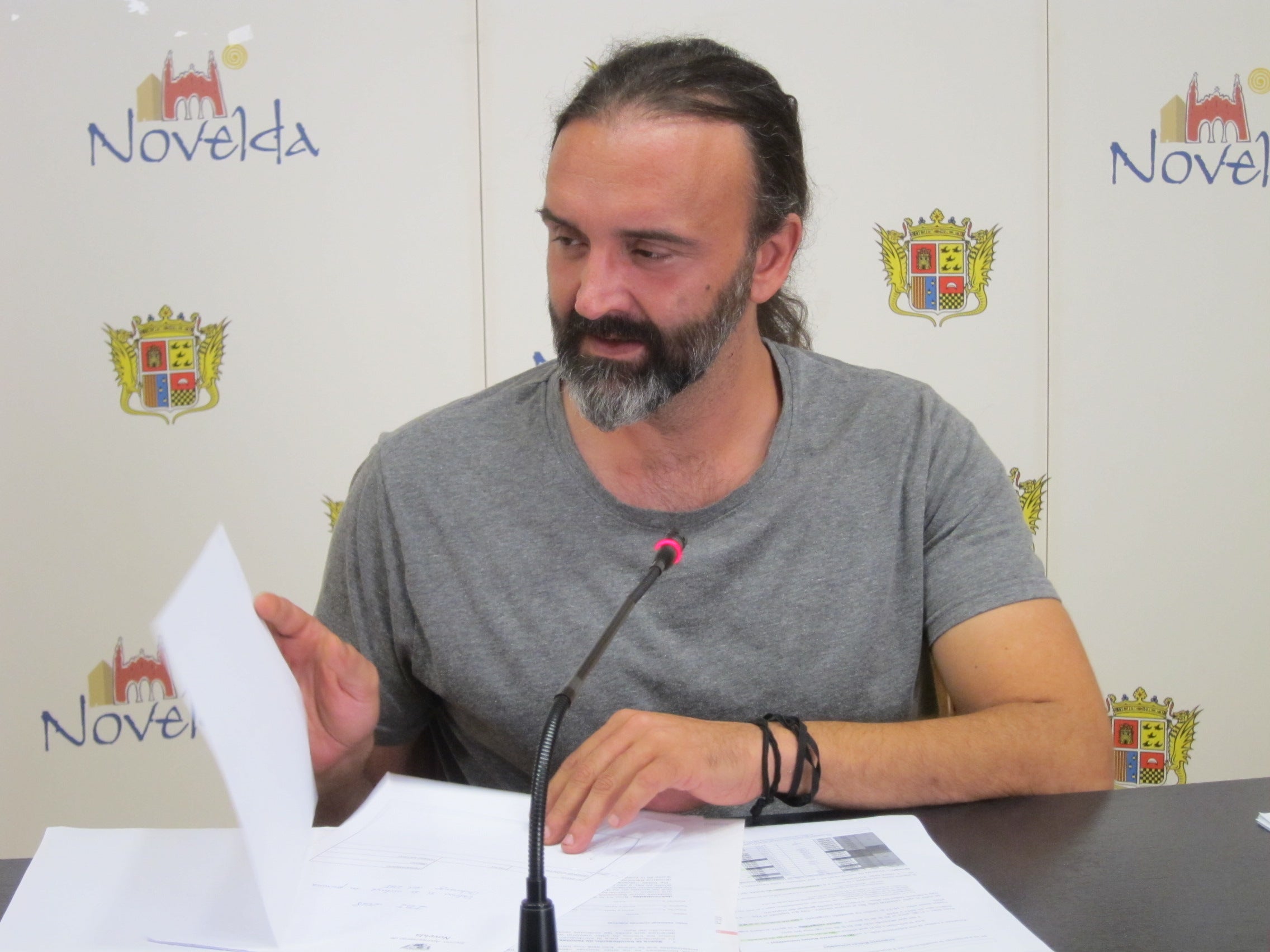 Novelda grava un 50% el IBI de las viviendas vacías de los bancos Novelda grava un 50% el IBI de las viviendas vacías de los bancos