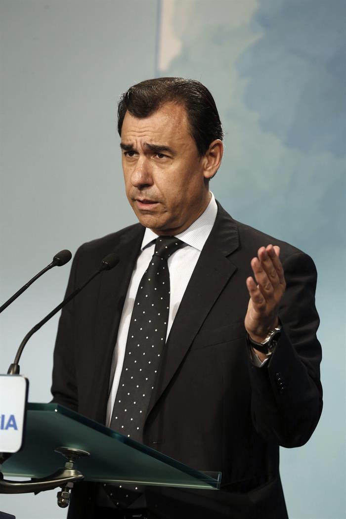 El PP dice que Puigdemont ha viajado a Bélgica "por desesperación" El PP dice que Puigdemont ha viajado a Bélgica "por desesperación"