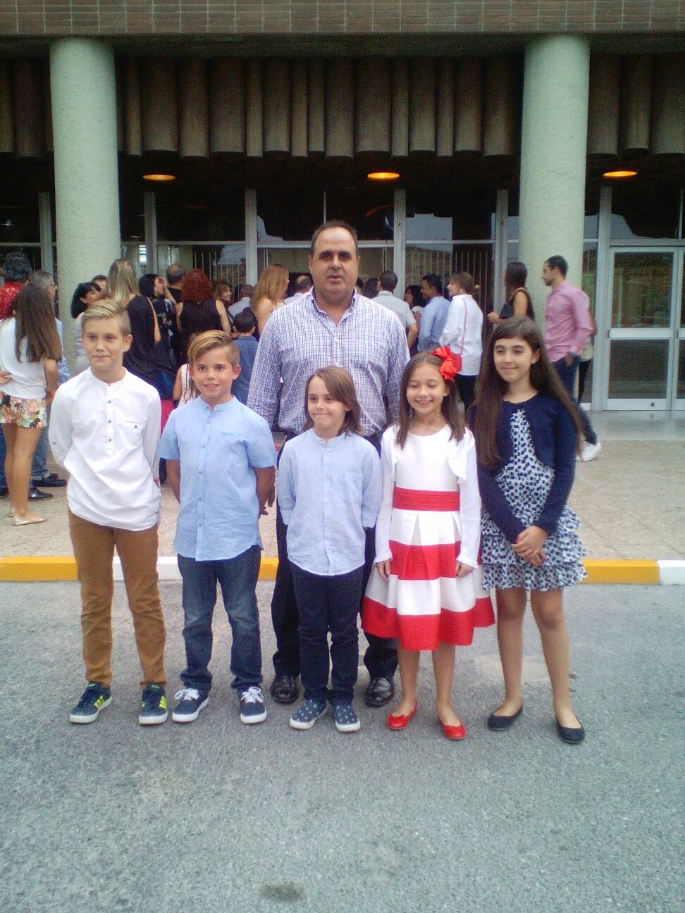 Tatyana Korchynska y los alevines del Chazarra Elche, premiados por la Federación Tatyana Korchynska y los alevines del Chazarra Elche, premiados por la Federación