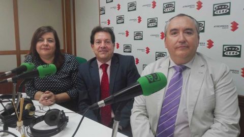 Carlos Mar&iacute;n y Miguel &Aacute;ngel Rivero con Consoli Romero