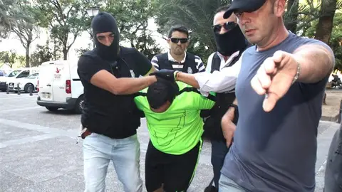 Uno de los detenidos por el triple crimen en Dos Hermanas Uno de los detenidos por el triple crimen en Dos Hermanas