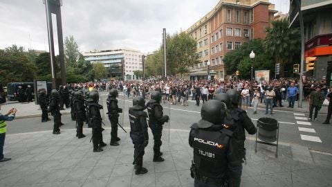 Polic&iacute;a Nacional en Barcelona