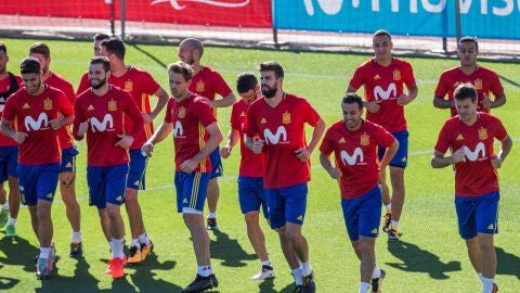 Los jugadores de la selecci&oacute;n espa&ntilde;ola se ejercitan en Las Rozas