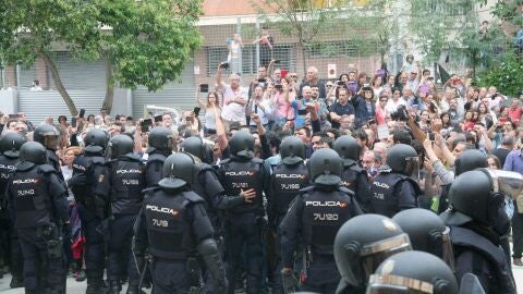 Cargas policiales durante el 1-O