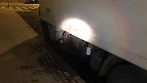 Depósito de combistible del camión forzado Depósito de combistible del camión forzado