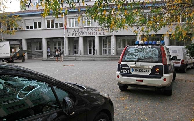 Ratifican la libertad provisional a un condenado a 11 años por abusar sexualmente de una menor Ratifican la libertad provisional a un condenado a 11 años por abusar sexualmente de una menor