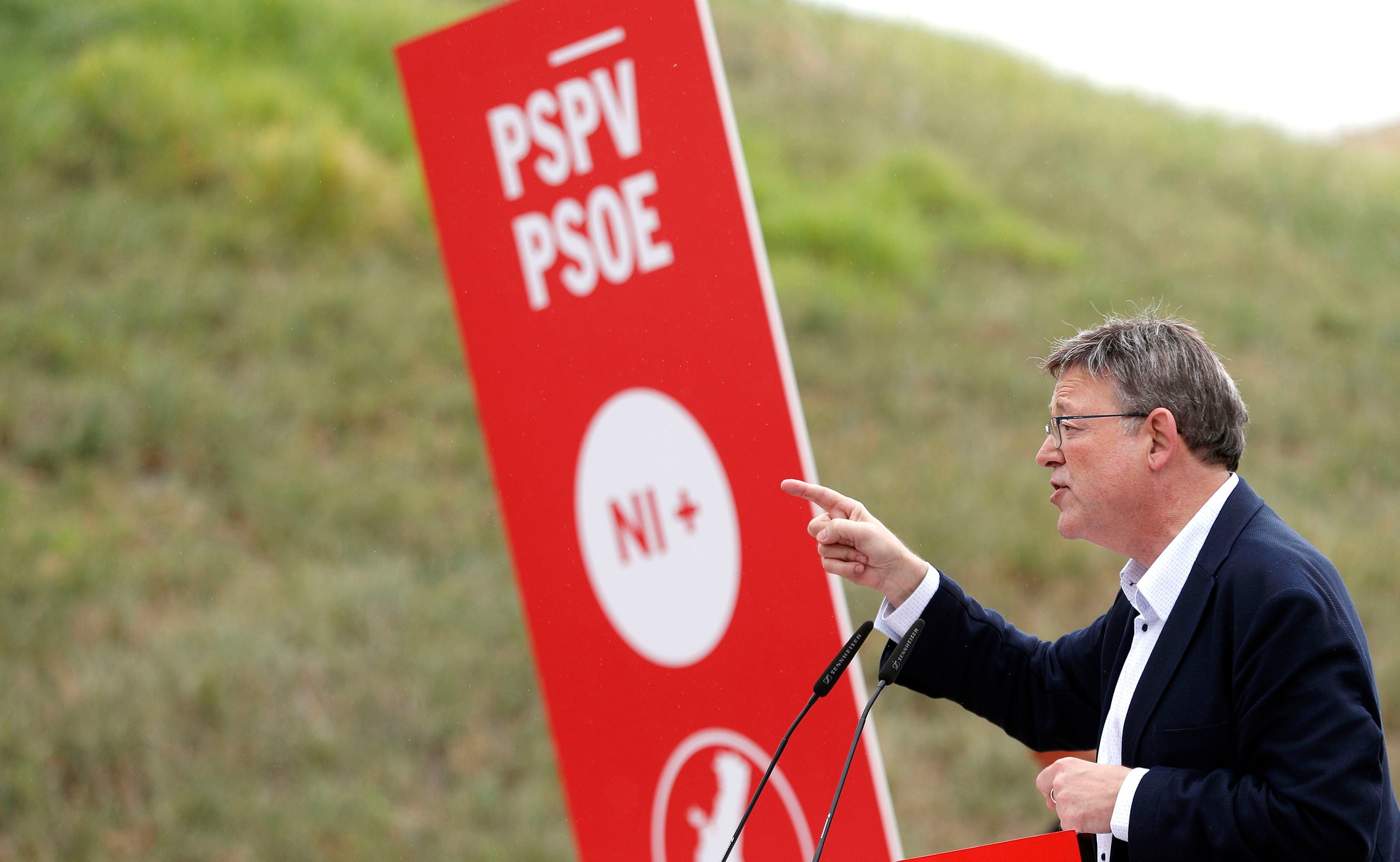 Puig recuerda al Consell el pacto entre PP y PSPV en torno a la AVL: "Sacó la lengua del debate político" Puig recuerda al Consell el pacto entre PP y PSPV en torno a la AVL: "Sacó la lengua del debate político"