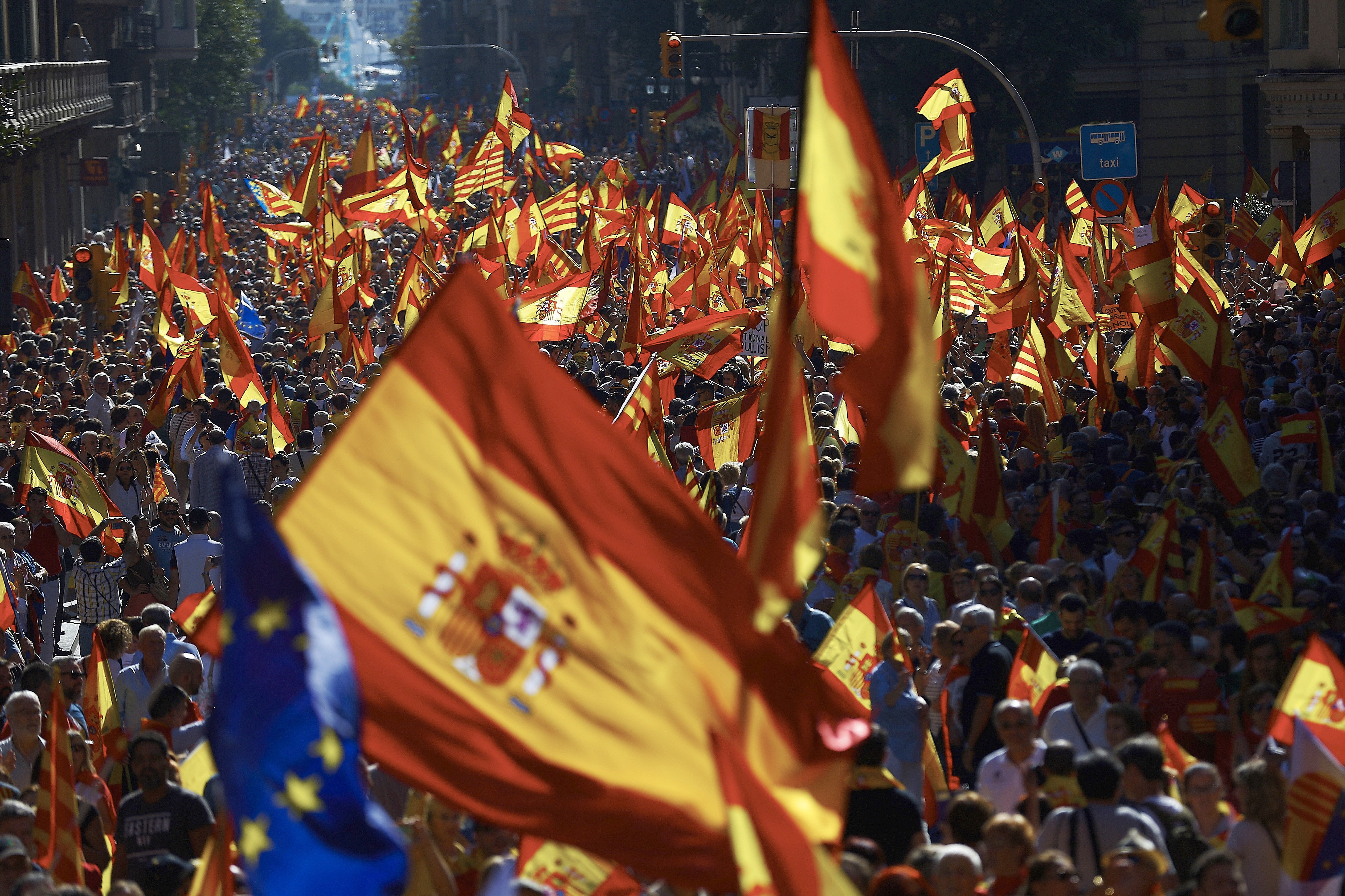 Oyentes: "Me gustó poder salir con una bandera de España y que no me llamaran facha" Oyentes: "Me gustó poder salir con una bandera de España y que no me llamaran facha"