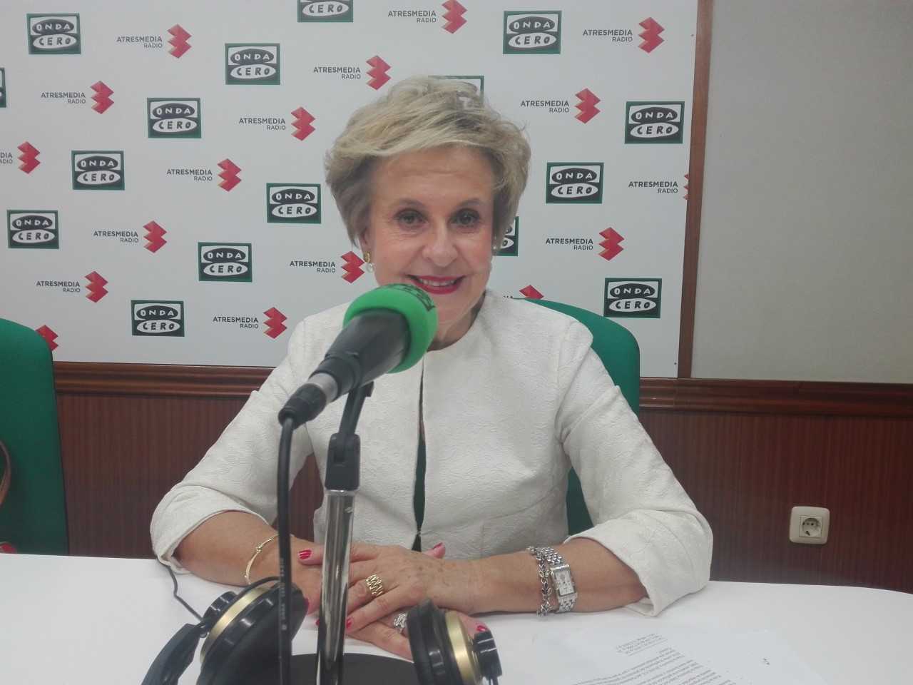 La secretaria de Estado de Educación y Cultura de Estados Unidos, ha acompañado a las mujeres de AFAMMER en Socuéllamos La secretaria de Estado de Educación y Cultura de Estados Unidos, ha acompañado a las mujeres de AFAMMER en Socuéllamos