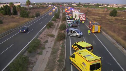 Al menos seis muertos en un accidente m&uacute;ltiple en Sangonera la Seca