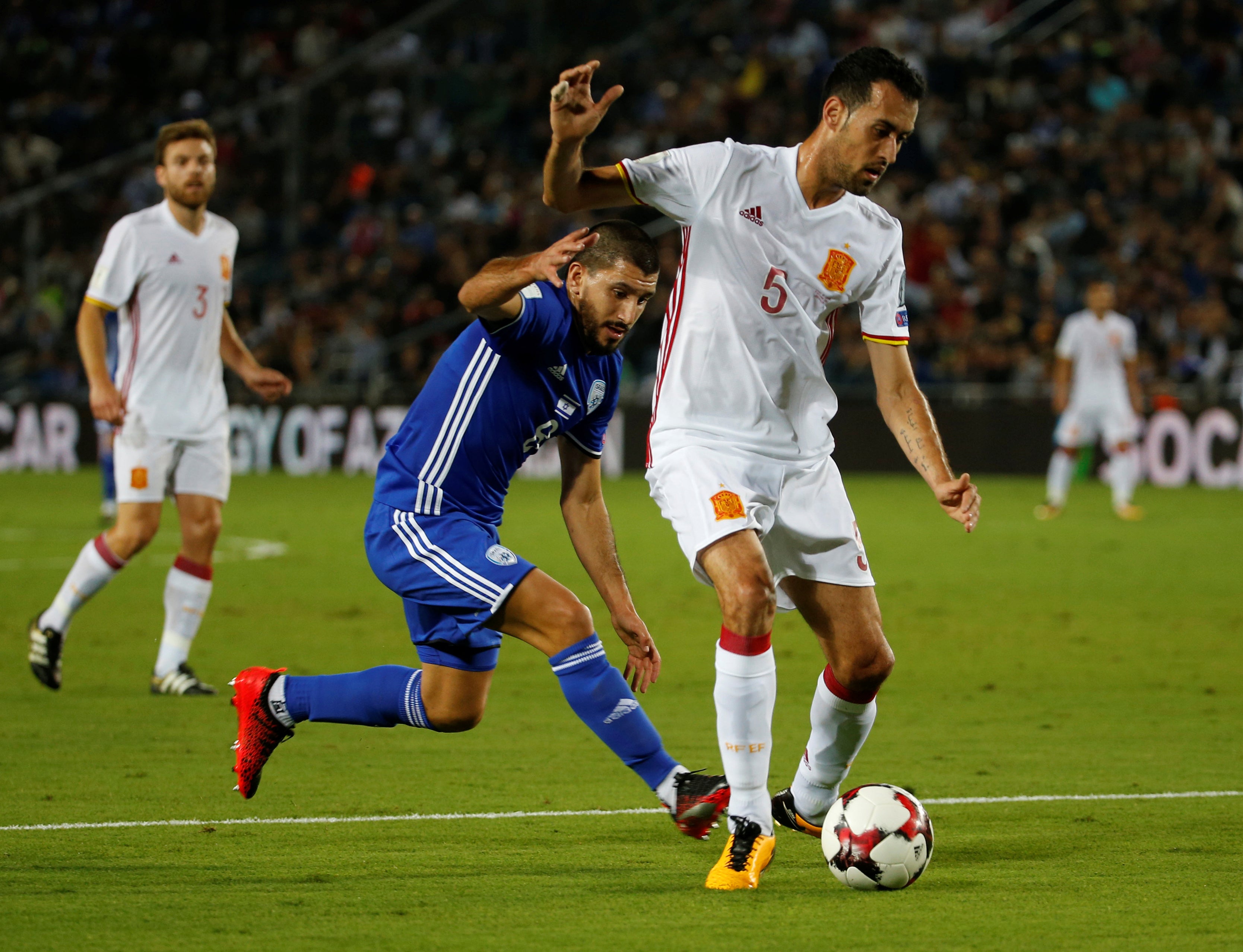 Sergio Busquets: "Quizá estemos entre las Selecciones favoritas en este Mundial" Sergio Busquets: "Quizá estemos entre las Selecciones favoritas en este Mundial"