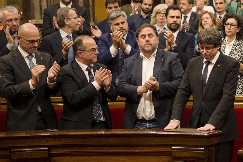 Jueces y fiscales rechazan la Comisión del Govern sobre los derechos fundamentales en Cataluña Jueces y fiscales rechazan la Comisión del Govern sobre los derechos fundamentales en Cataluña