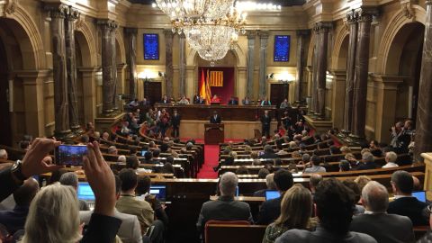 El parlamento de Catalu&ntilde;a durante el discurso de Puigdemont