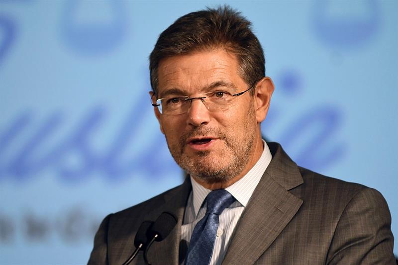 Catalá apunta que el Senado puede cambiar las medidas del 155 "si las circunstancias cambian" en los próximos días Catalá apunta que el Senado puede cambiar las medidas del 155 "si las circunstancias cambian" en los próximos días