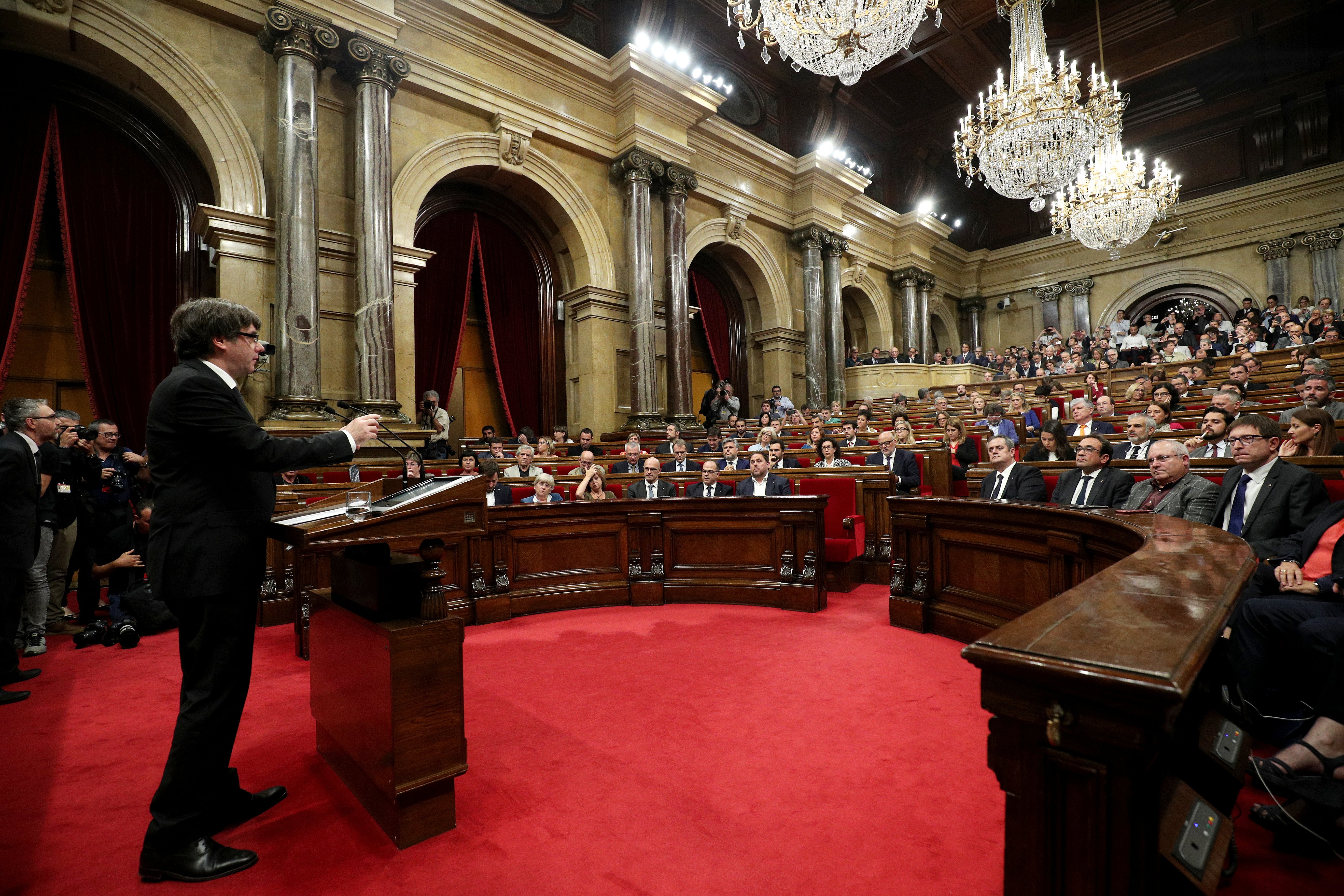 El Gobierno insiste en que Cataluña necesita un presidente "sin problemas judiciales" El Gobierno insiste en que Cataluña necesita un presidente "sin problemas judiciales"