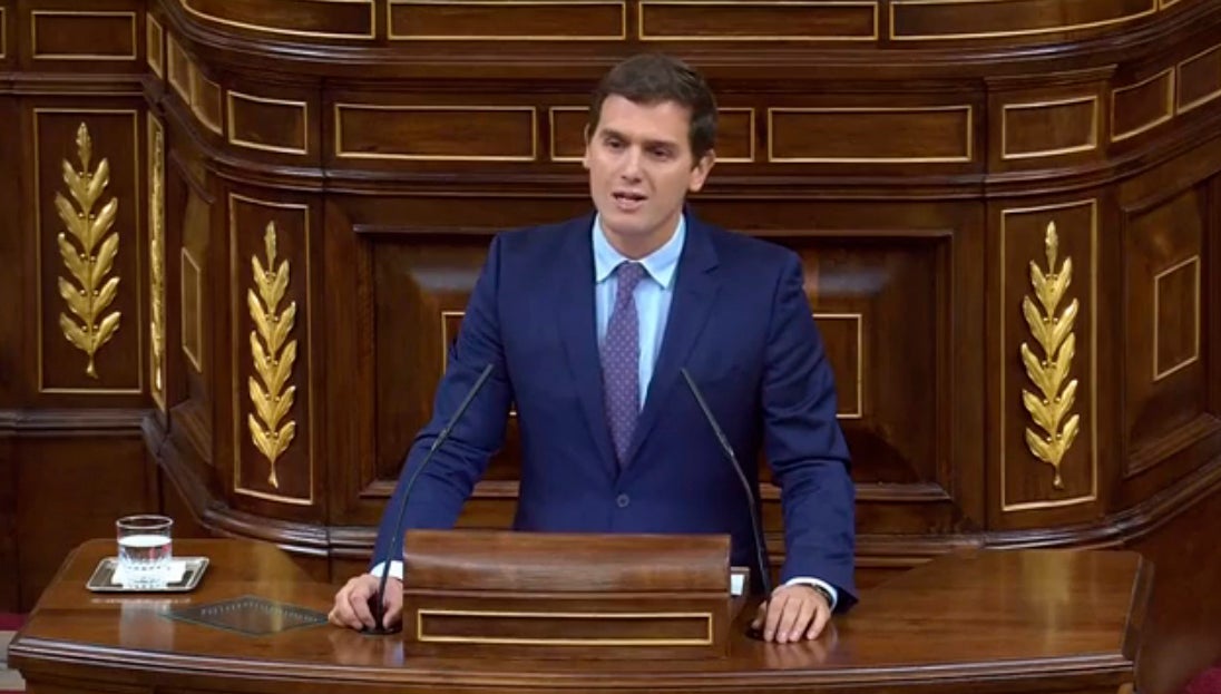 Albert Rivera: "Cómo podemos dialogar con los que están liquidando la ley de todos los españoles" Albert Rivera: "Cómo podemos dialogar con los que están liquidando la ley de todos los españoles"