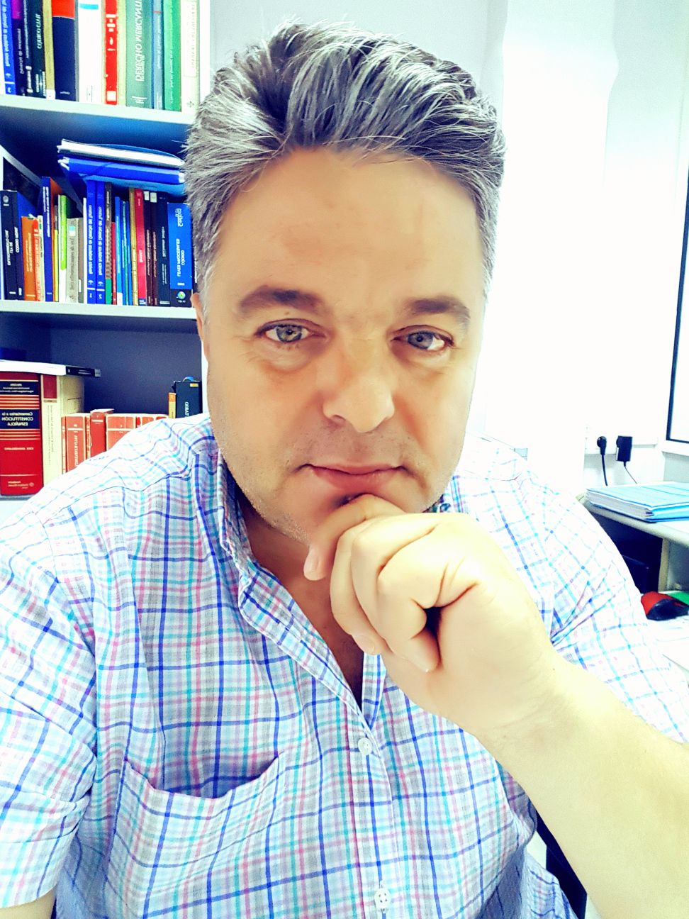 Domingo Funes : El extraño pacto entre Sebastián Pérez y Luis Salvador Domingo Funes : El extraño pacto entre Sebastián Pérez y Luis Salvador