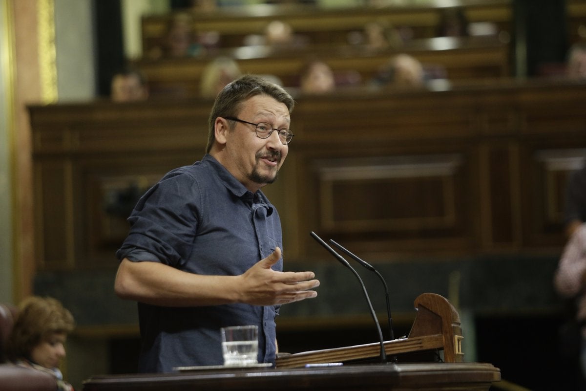 Tertulia: ¿Serán los 'comunes' el partido bisagra tras el 21D? Tertulia: ¿Serán los 'comunes' el partido bisagra tras el 21D?