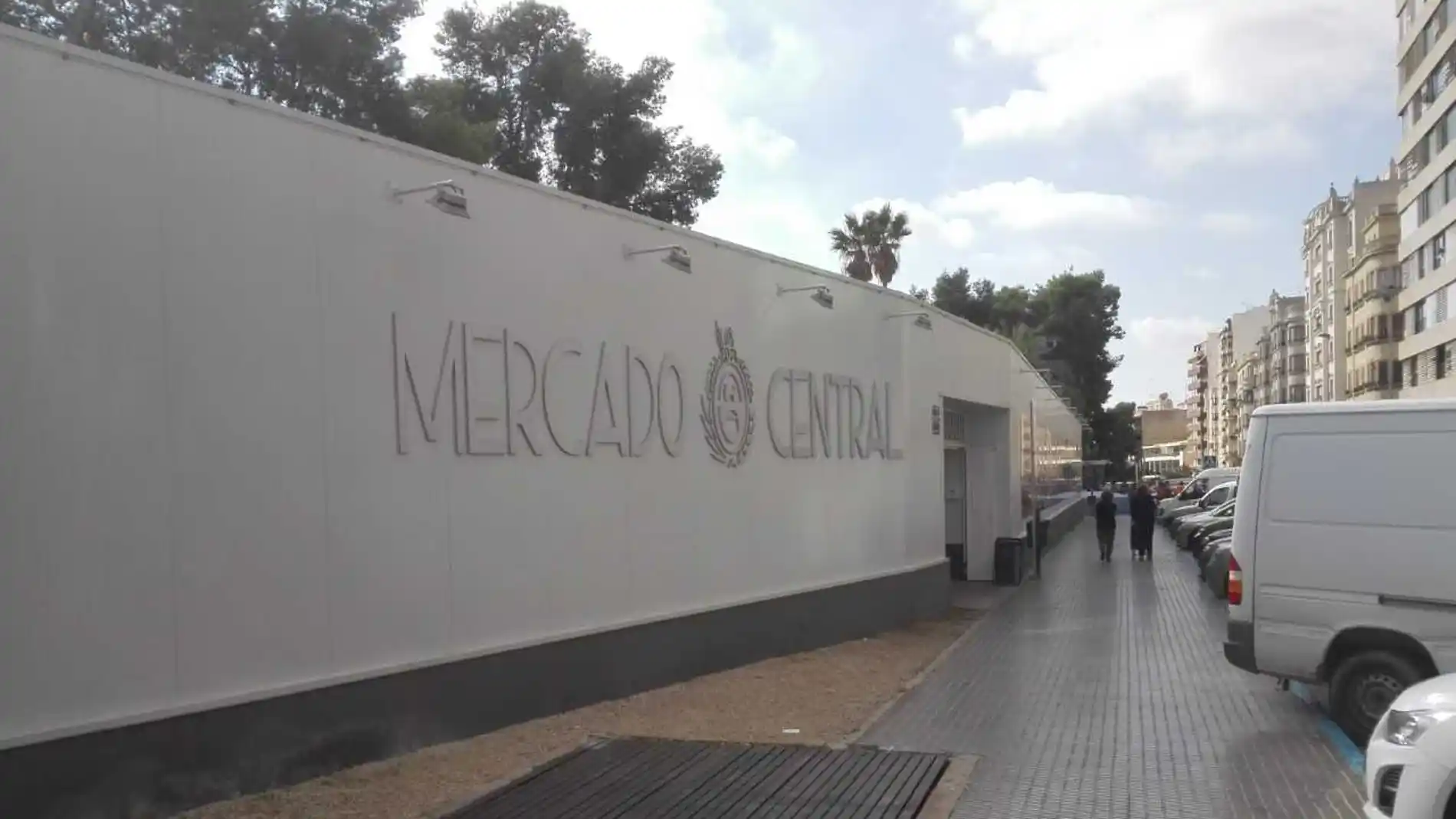 Mercado Central provisional de Elche instalado en la avenida Comunitat Valenciana