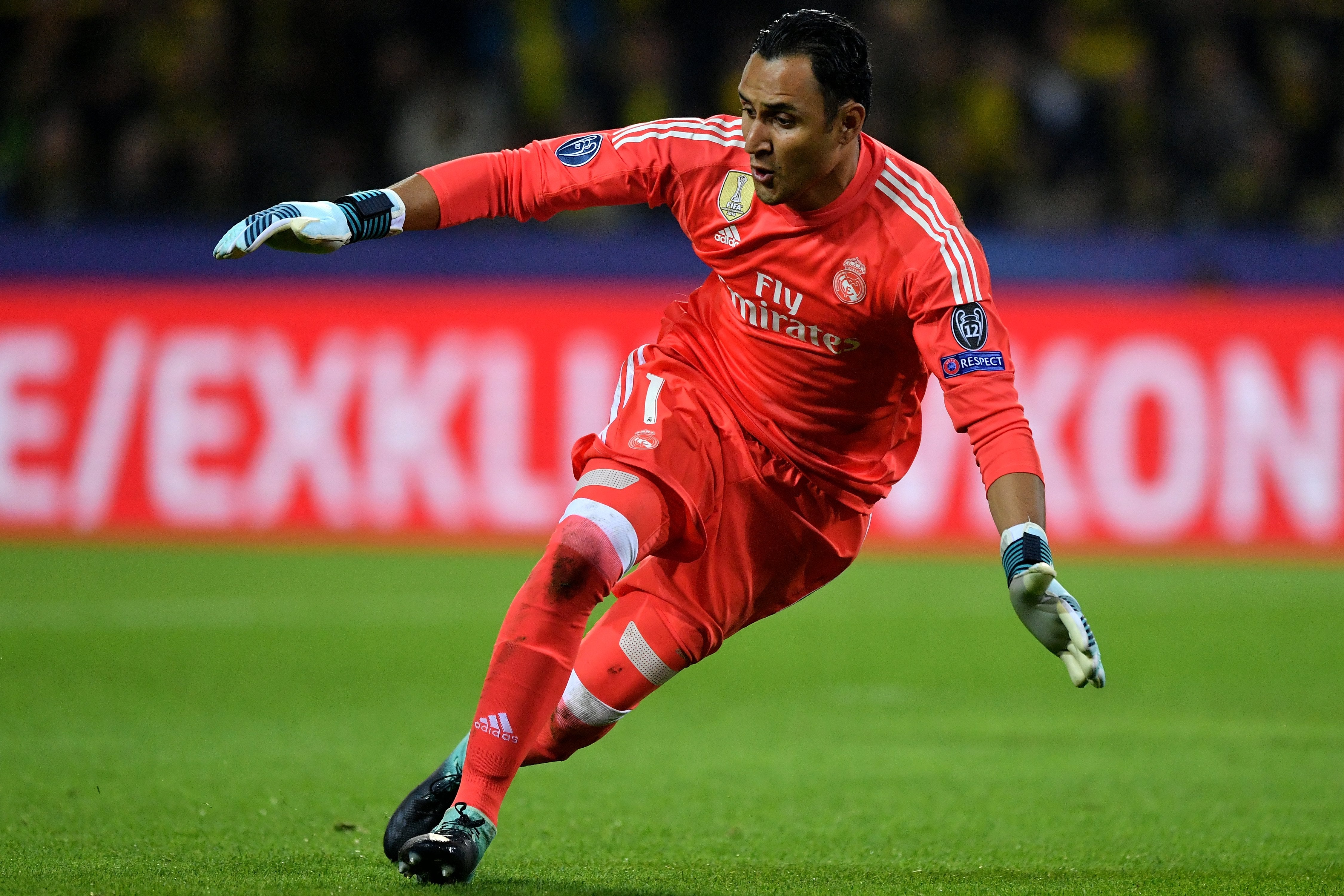 Keylor Navas sufre una lesión en el aductor tras forzar su regreso Keylor Navas sufre una lesión en el aductor tras forzar su regreso