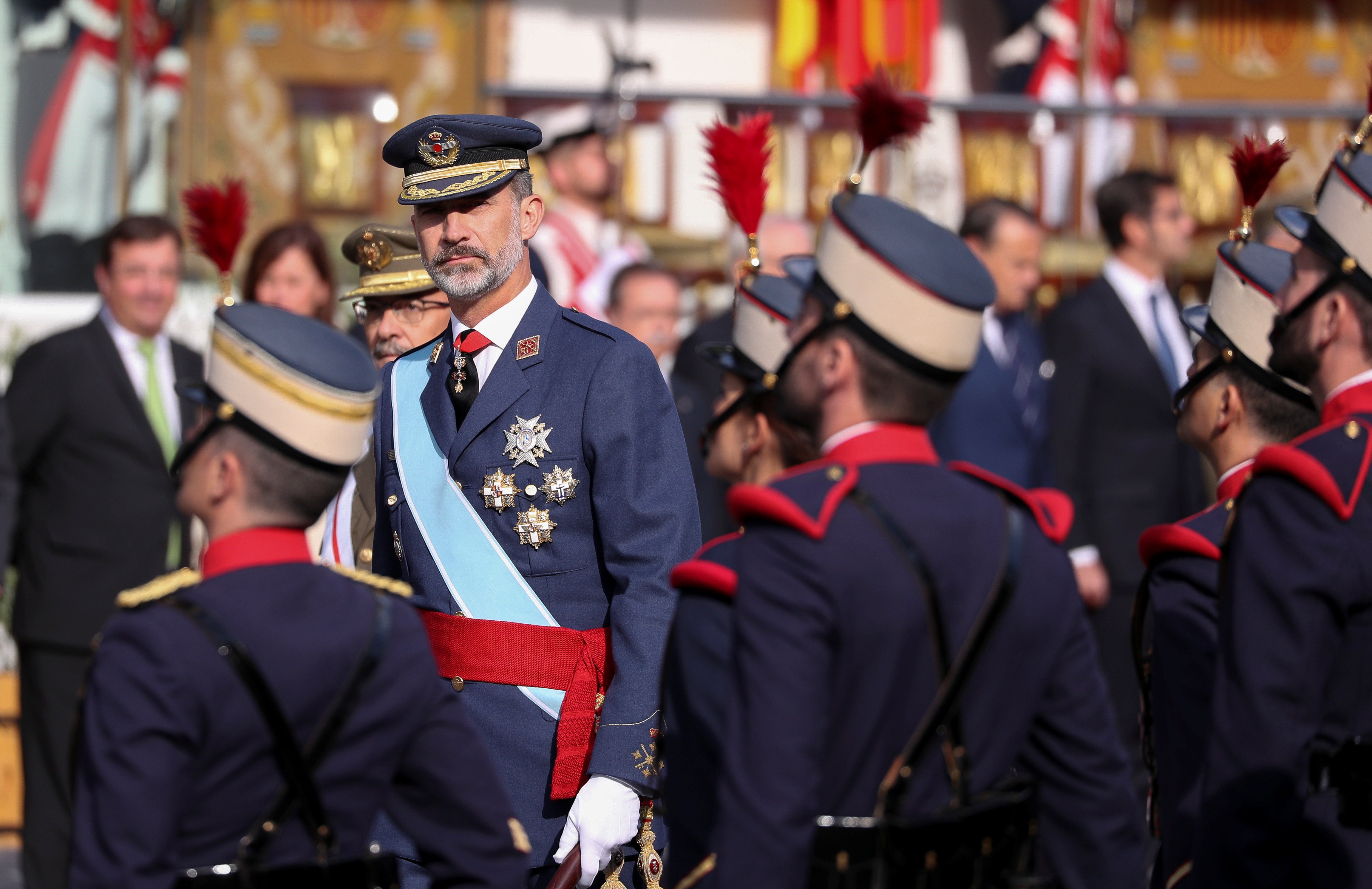 Indulto de Rubén Amón: "Indulto a Felipe VI en la terapia de grupo que hizo obteniendo la adhesión popular en las calles" Indulto de Rubén Amón: "Indulto a Felipe VI en la terapia de grupo que hizo obteniendo la adhesión popular en las calles"