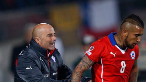 Sampaoli y Arturo Vidal en 2015