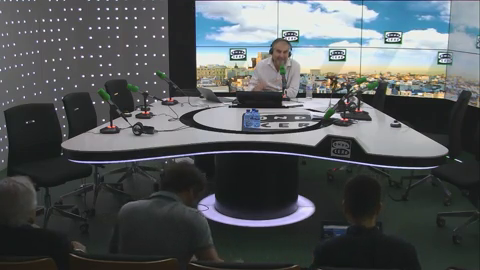 El monólogo de Alsina: "Rajoy le ofrece a Puigdemont dos salidas de emergencia: renegar de la DUI o elecciones" El monólogo de Alsina: "Rajoy le ofrece a Puigdemont dos salidas de emergencia: renegar de la DUI o elecciones"