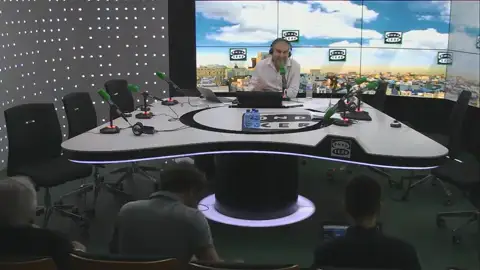 El monólogo de Alsina: "Rajoy le ofrece a Puigdemont dos salidas de emergencia: renegar de la DUI o elecciones" El monólogo de Alsina: "Rajoy le ofrece a Puigdemont dos salidas de emergencia: renegar de la DUI o elecciones"