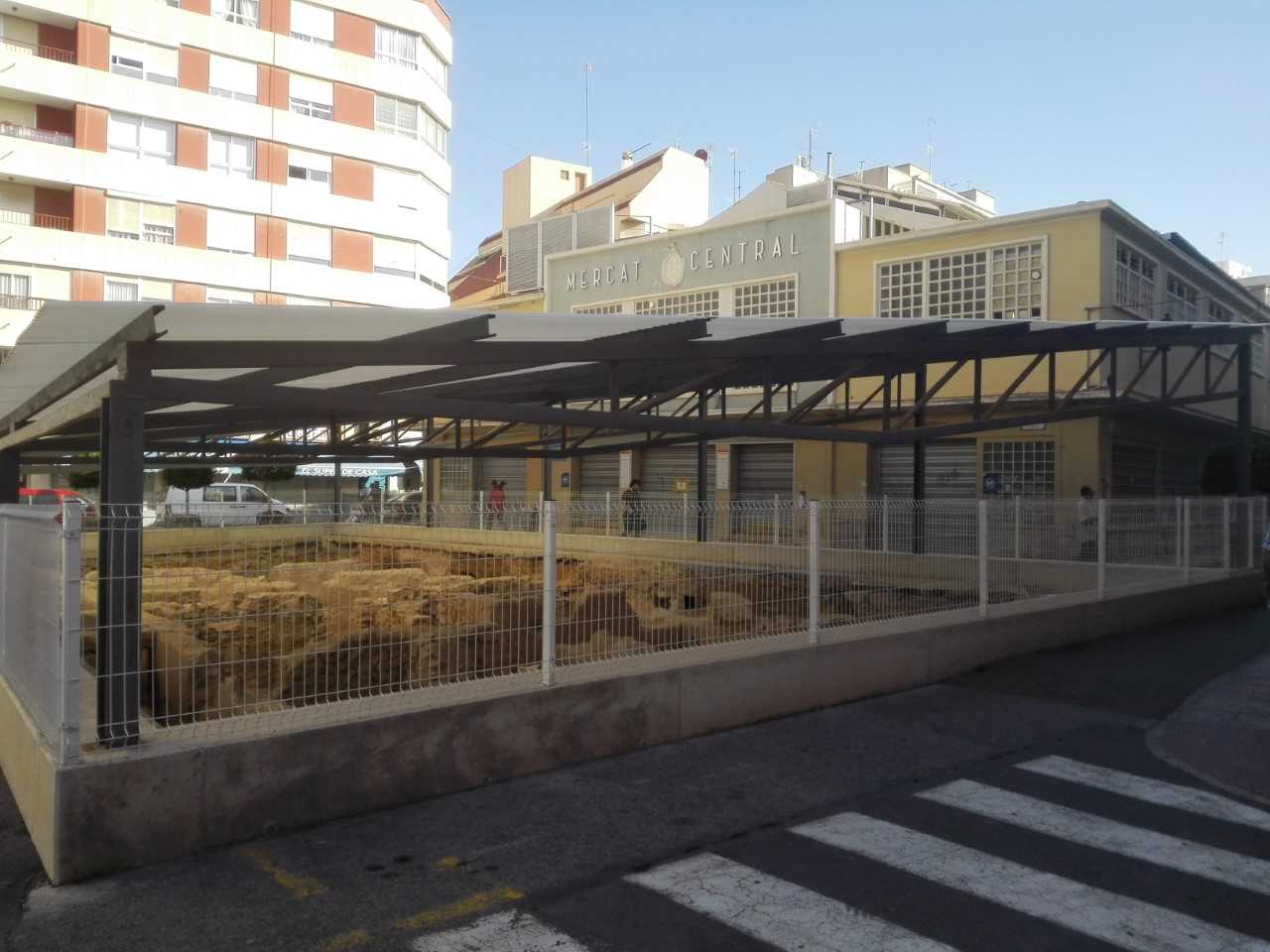 Ilicitanos por Elche critica que el tripartito obviara remitir a Patrimonio el último informe de tráfico negativo del Mercado Central Ilicitanos por Elche critica que el tripartito obviara remitir a Patrimonio el último informe de tráfico negativo del Mercado Central