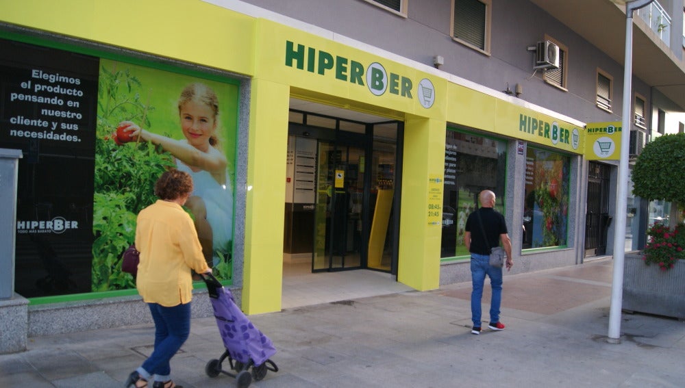 Supermercado Hiperber de la calle Poeta Miguel Hernández de Elche