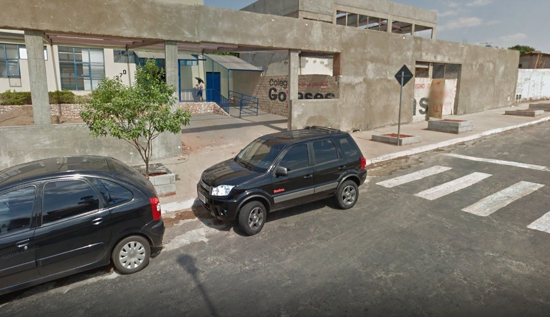 Dos estudiantes muertos y cuatro heridos en un tiroteo en un colegio de Brasil Dos estudiantes muertos y cuatro heridos en un tiroteo en un colegio de Brasil