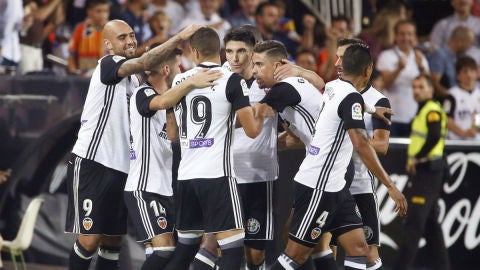 El Valencia celebra un gol